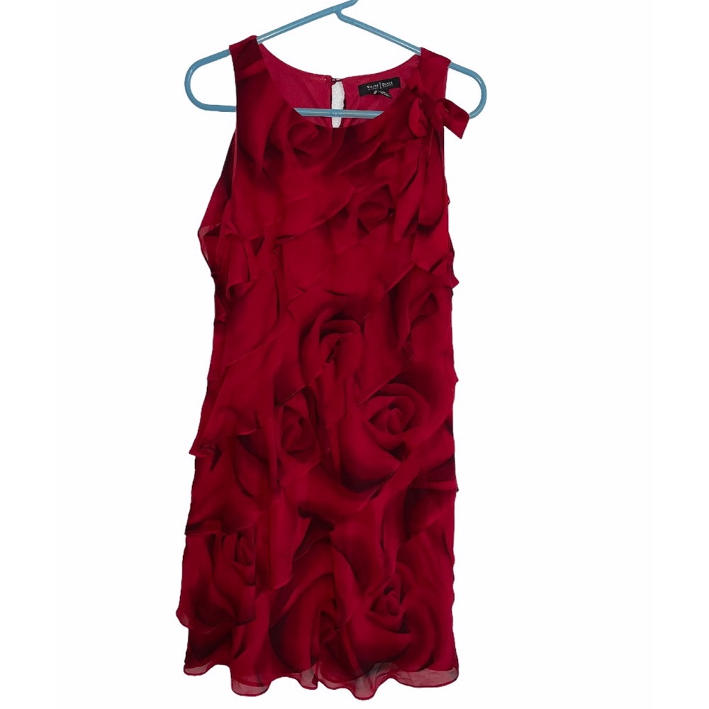 Red rose sleeveless dress